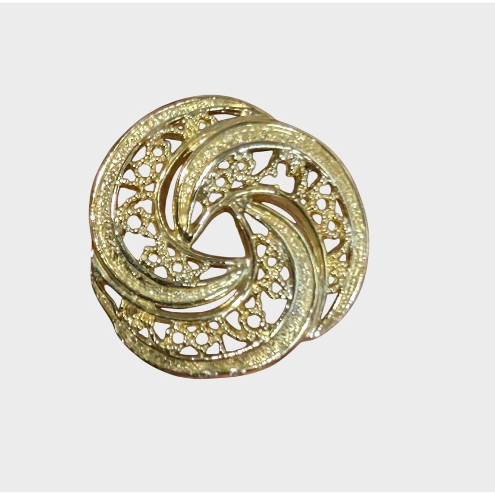 Vintage Gerry's Brooch‎ Pin Swirl Pinwheel Wreath Signed Gold-tone 1.75"